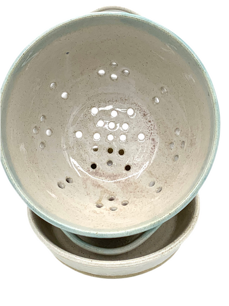 Berry bowl in spiced cream and teal glaze