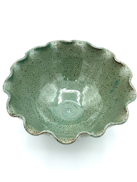 Bowl with scalloped rim in Teal glaze