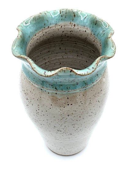 Vase with scalloped rim in Spiced cream and teal glaze