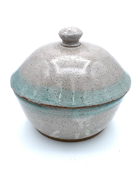 Bowl with lid in Spiced cream and teal glaze