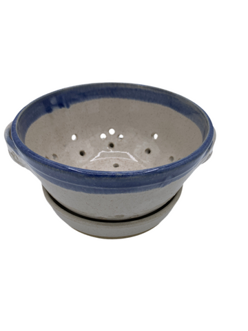 Berry bowl in spiced cream and blue glaze