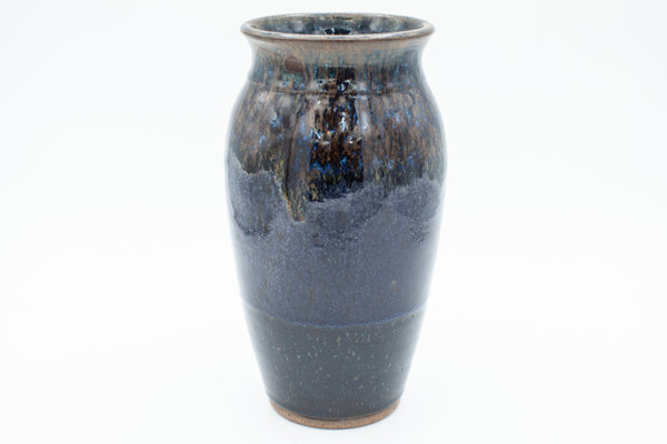 Vase in speckled clay with Starry Night glaze