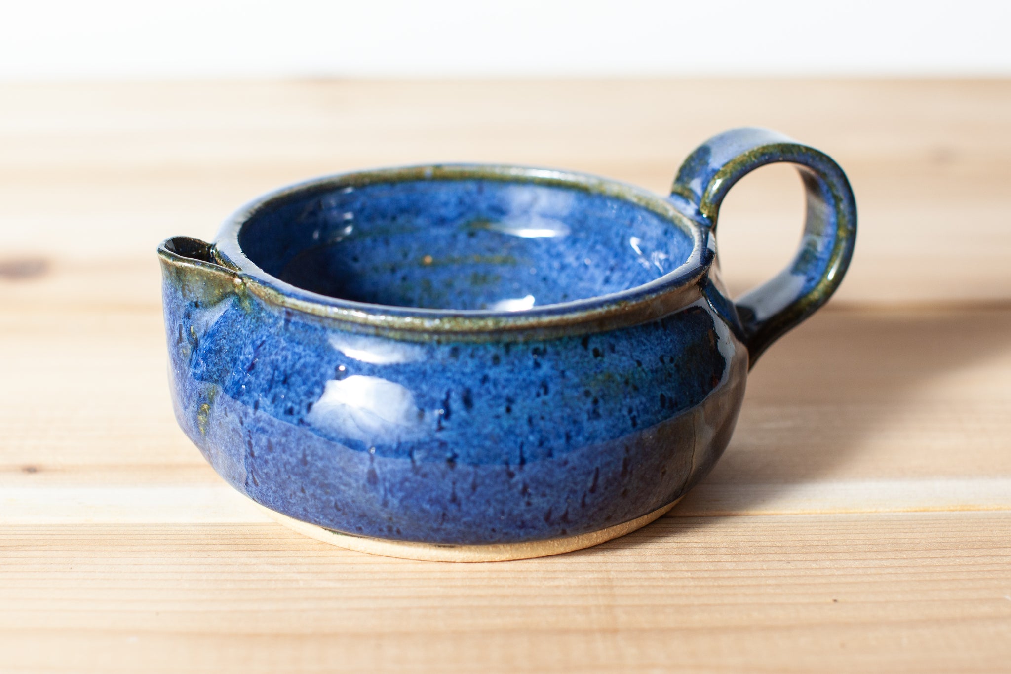 Scuttle in Sapphire Blue glaze